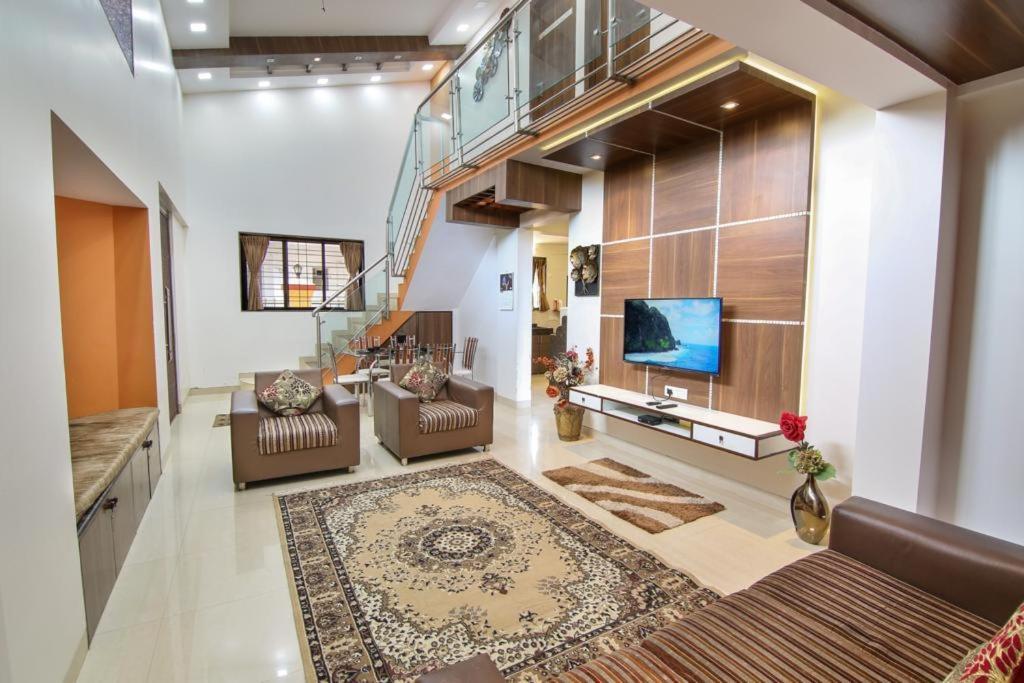 Titan Villa Панчгані Екстер'єр фото